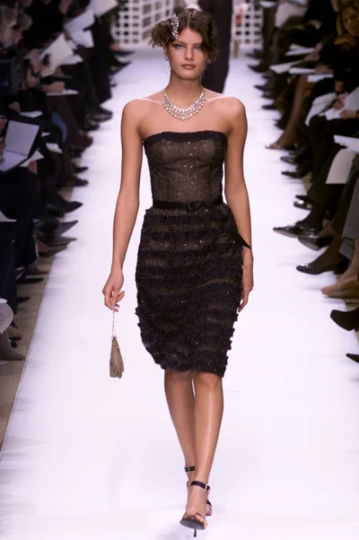 Look 18